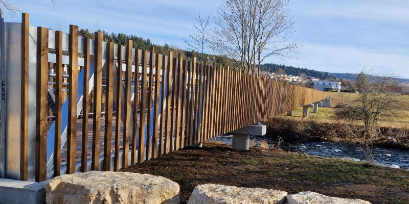 Passerelle cyclable sur le Doubs