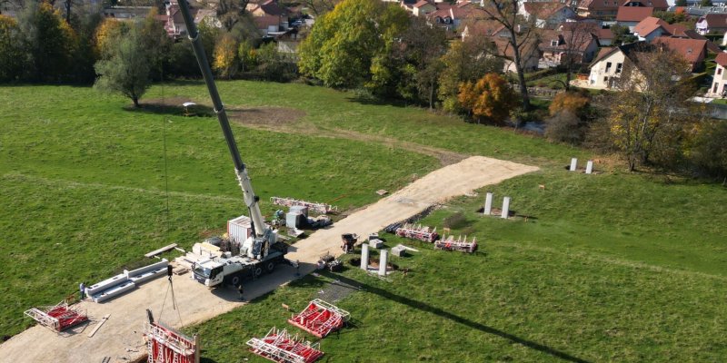 Passerelle cyclable sur le Doubs